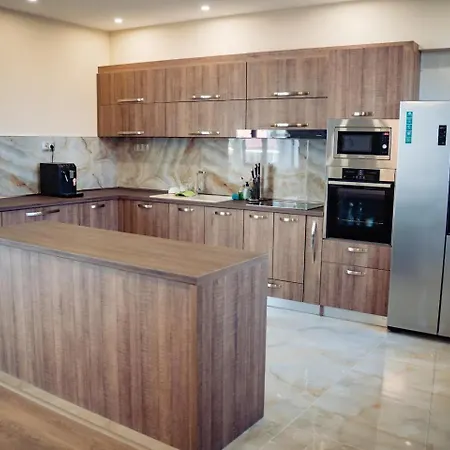 Spacious Family House With Swimming Pool