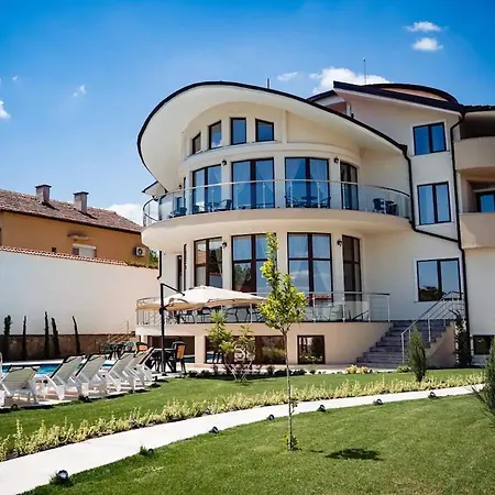 Appartamento Spacious Family House With Swimming Pool Plovdiv