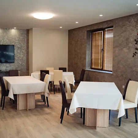 Spacious Family House With Swimming Pool Plovdiv